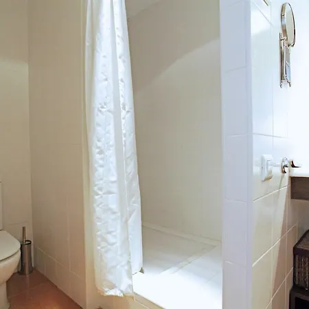 Magnificent 2 Bedroom In Apartamento *